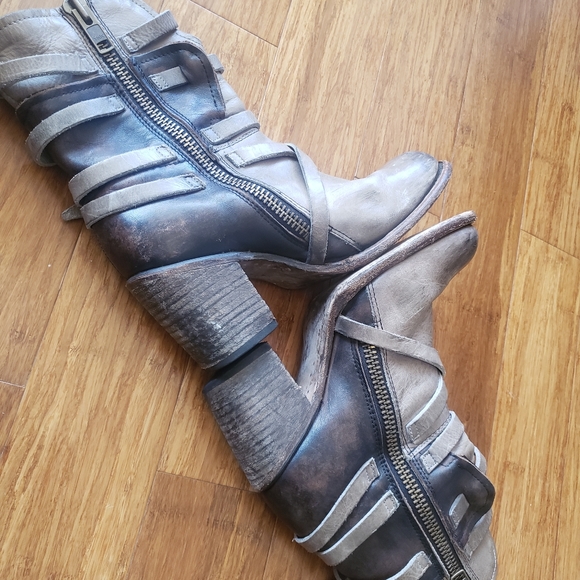 Freebird Taupe Baker Multi Strap Boots - Picture 5 of 9